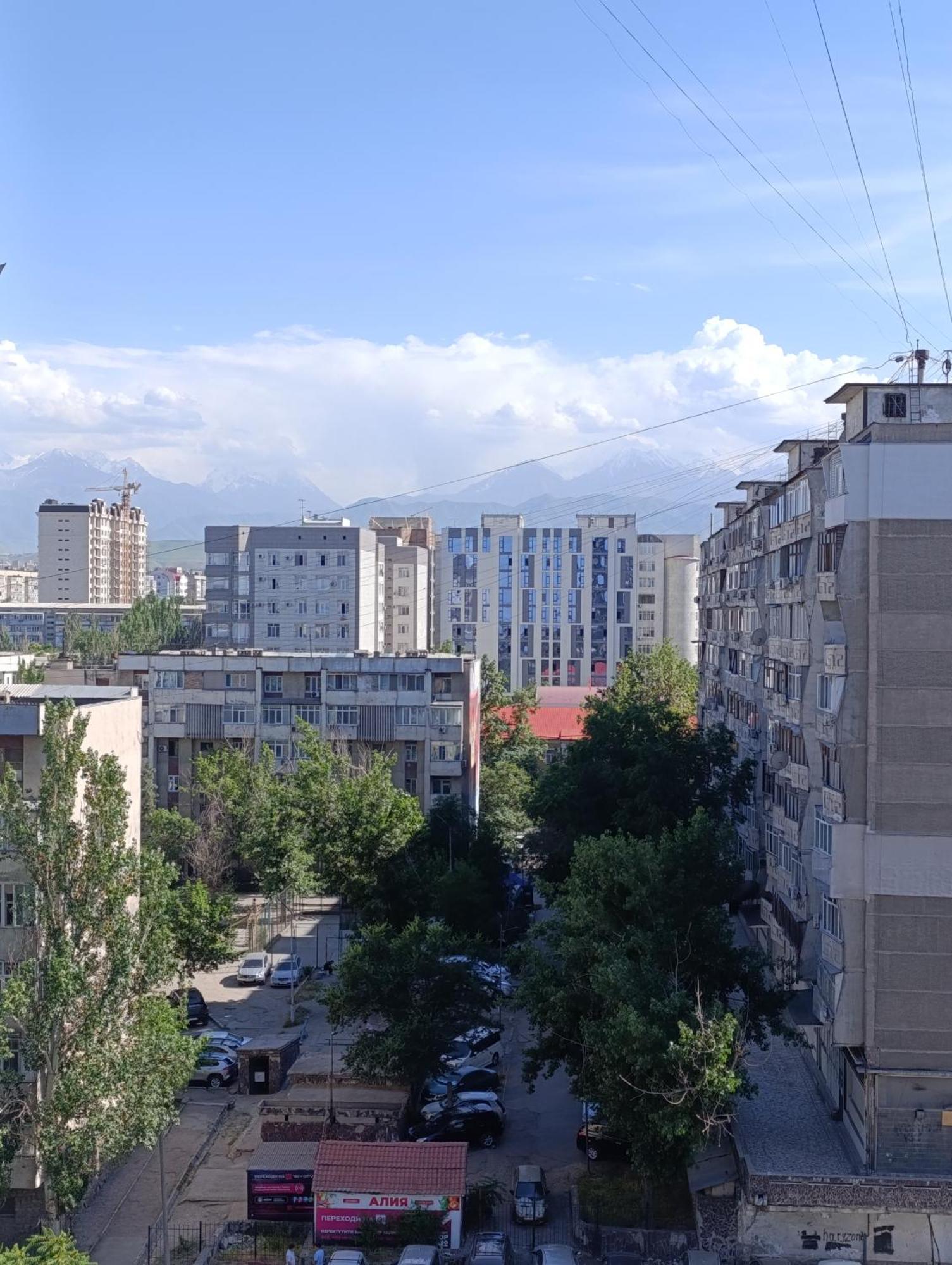 Aura On Abdrahmanova 145 Apartment Bishkek Bagian luar foto